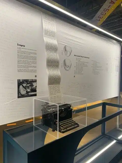 Ouverture internationale 204 52e92f_e79b02a55a5543c19feea2bcd546b834~mv2