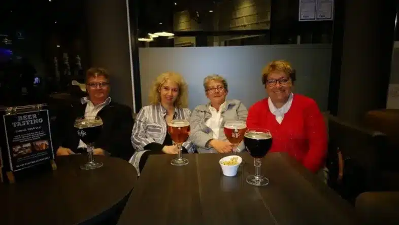 Ouverture internationale 715 52e92f_e7dd1123db704c5d9503d083037e0c7d~mv2