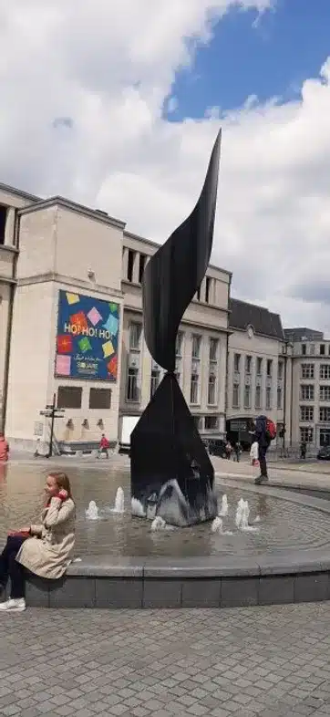 Ouverture internationale 399 52e92f_e94b6fb7e9574ed387c0efd129edd48c~mv2