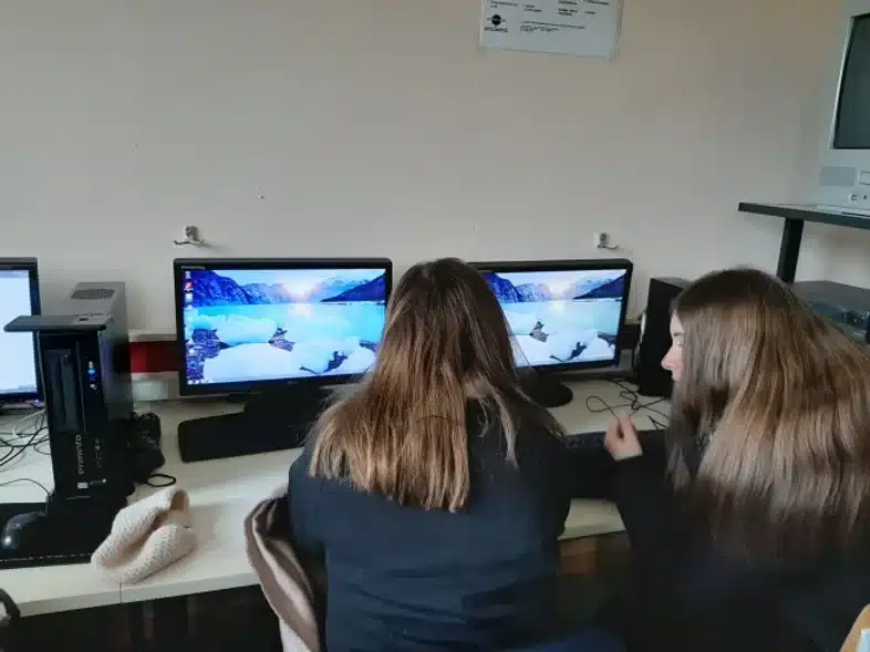 Ouverture internationale 630 52e92f_ea8ebecf9b264e6b98bf876883d97fc4~mv2