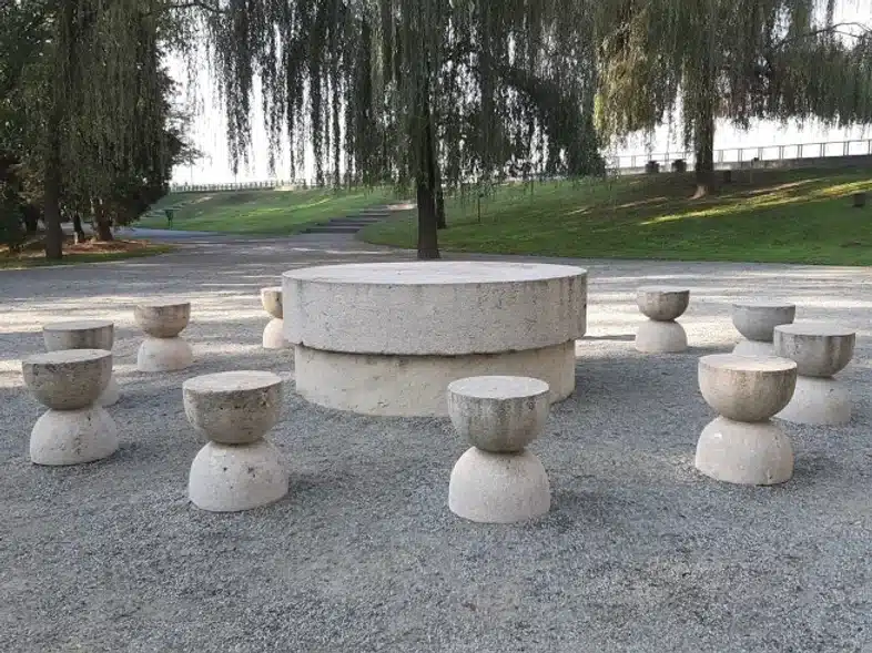 Ouverture internationale 828 52e92f_ec60f227e3e54c8e878e73d853b2f82b~mv2