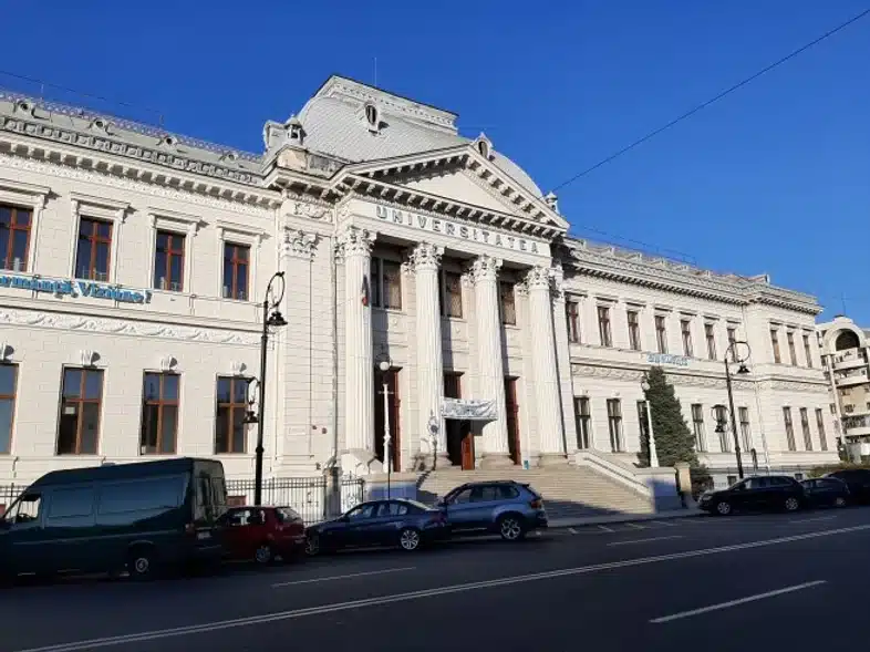 Ouverture internationale 778 52e92f_ede49e6334a14ccfbbcfc6a228c54346~mv2