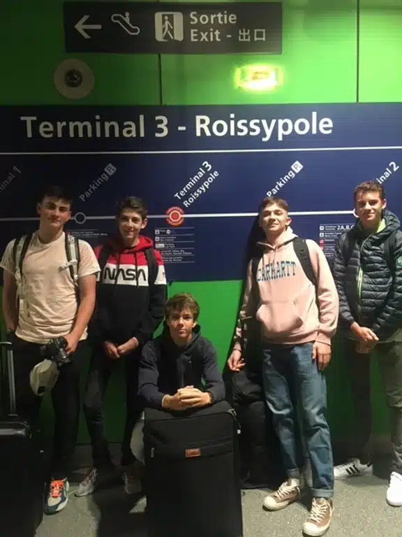 Ouverture internationale 927 52e92f_ee195133647646a4a6a0ca8a98cbb841~mv2