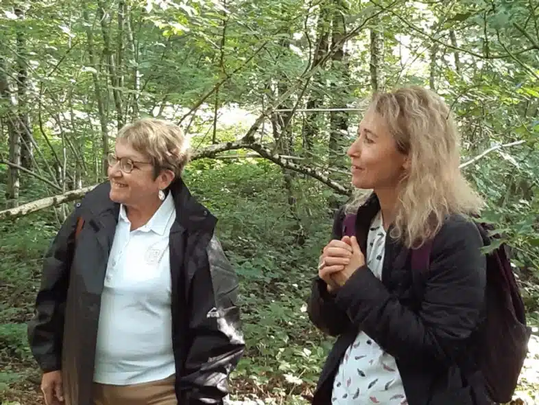 Ouverture internationale 333 52e92f_f0921ac630f541d99a599b99e9796462~mv2