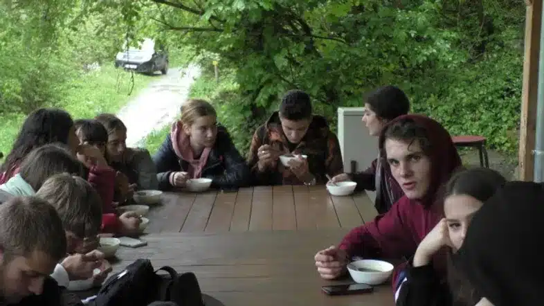 Ouverture internationale 501 52e92f_f40cb1c5e5d24e16b1674e86fde22c8d~mv2