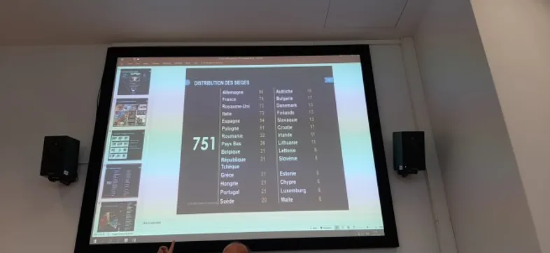 Ouverture internationale 449 52e92f_f6f9008f26514f2195b61bb4487946bf~mv2