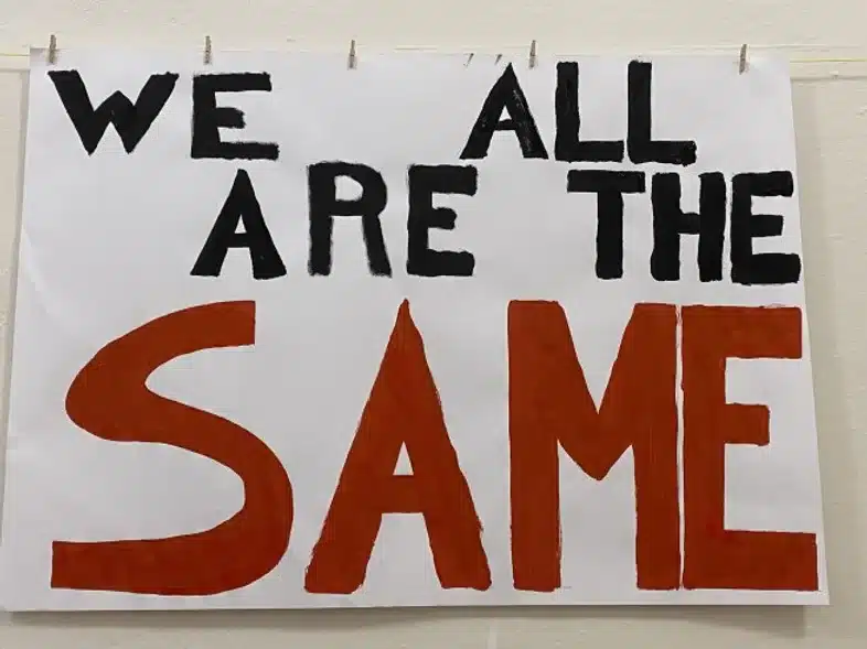 Ouverture internationale 98 52e92f_f7cffdf4776a431084d4c51465a8af16~mv2