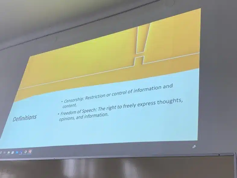 Ouverture internationale 105 52e92f_f8d8356dd24f4404af22c6de5b41fab0~mv2