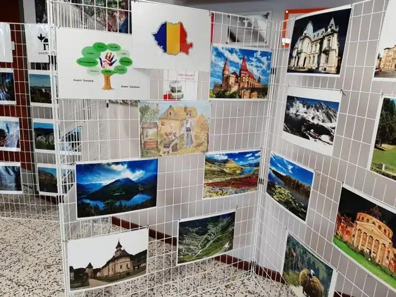 Ouverture internationale 622 52e92f_fc0200d46e9e4cfb9dd3b1ef806dba76~mv2