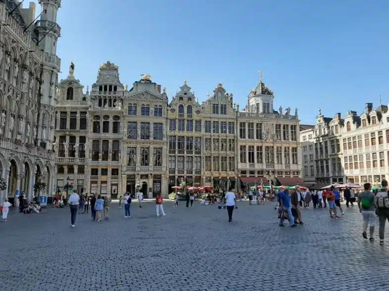 Ouverture internationale 328 52e92f_fcc0c3b926bd4b64aa924a1a8456fdc1~mv2